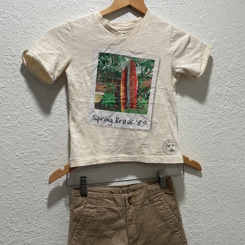 Baby Gap & Crazy 8 cream&tan boys set size 5 GUC..